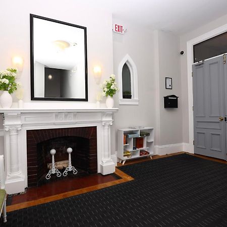 Stylish Studio On Newbury Street, #10 บอสตัน ภายนอก รูปภาพ