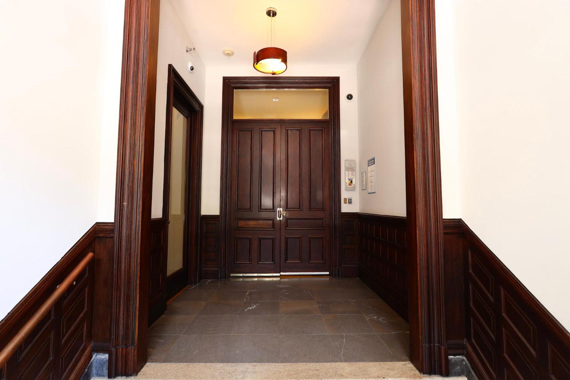 Stylish Studio On Newbury Street, #10 บอสตัน ภายนอก รูปภาพ