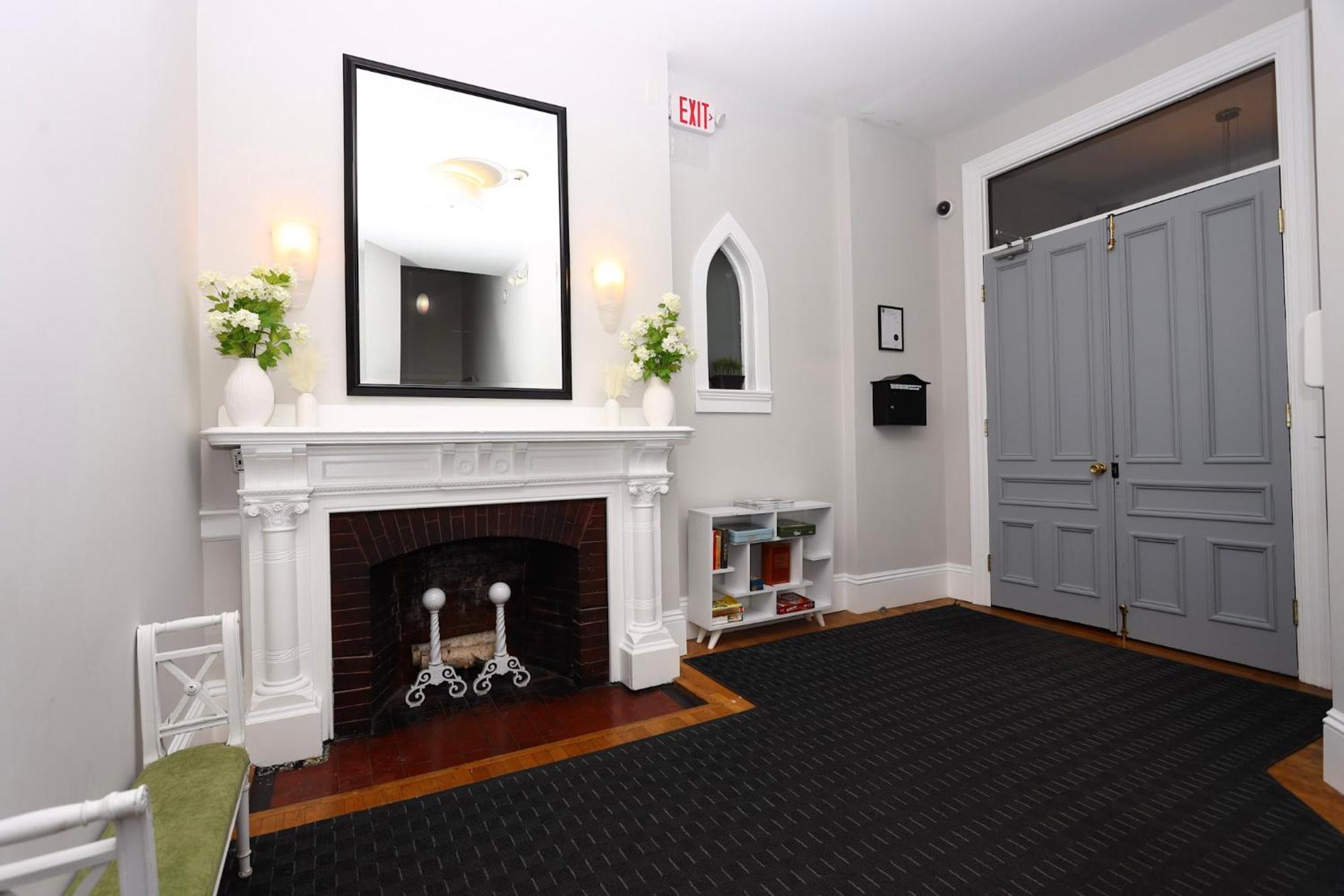 Stylish Studio On Newbury Street, #10 บอสตัน ภายนอก รูปภาพ