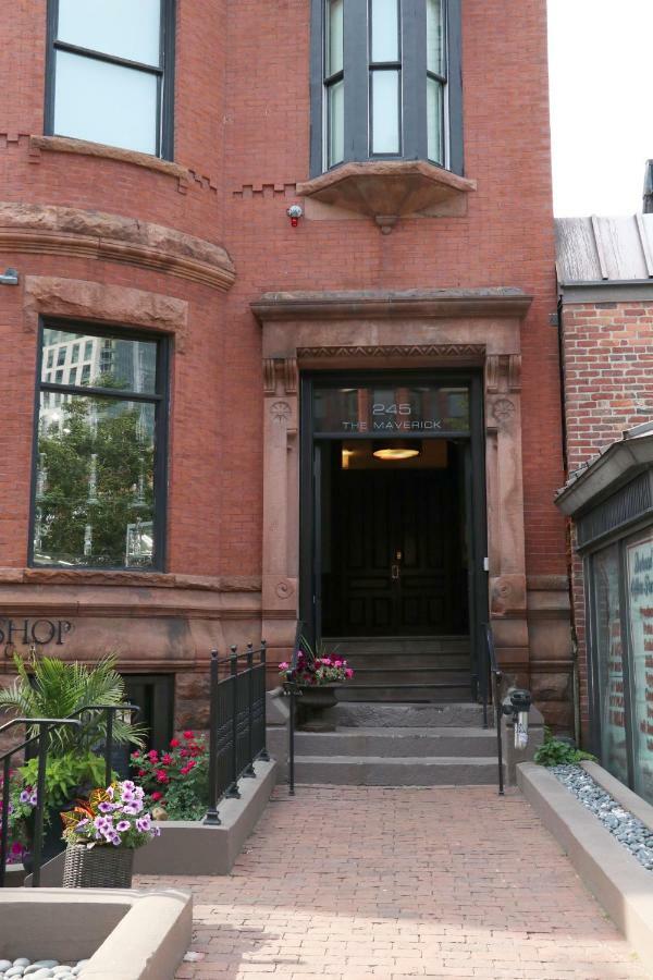 Stylish Studio On Newbury Street, #10 บอสตัน ภายนอก รูปภาพ